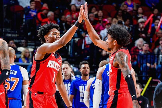 开云电竞2200万再见火箭！被摆上货架不怪管理层你迎来救赎的仅剩机会(图6)