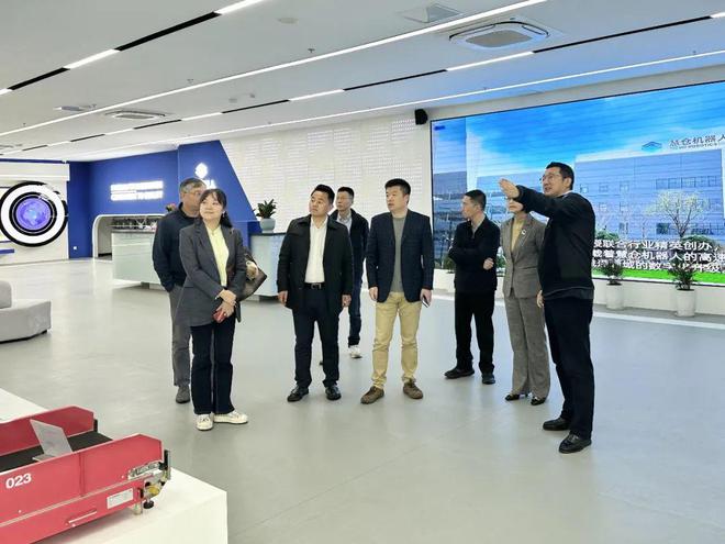 开云电竞中物联人资委考察浙江慧仓、精星、世仓(图1)