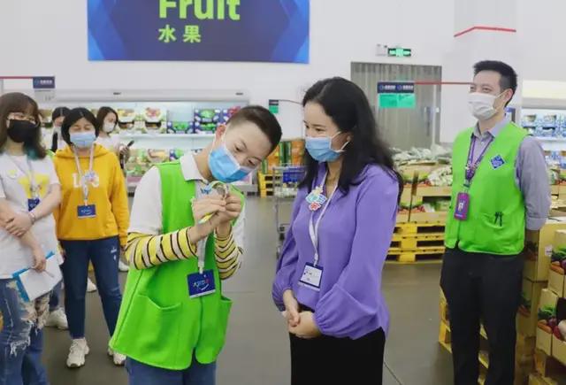 开云电竞入口:沃尔玛朱晓静为何能打破一把手“短命”魔咒？(图5)