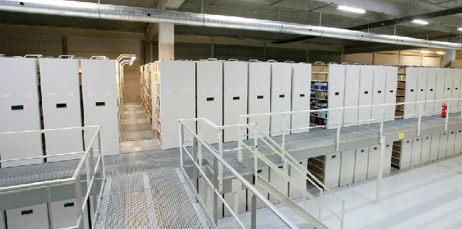 开云电竞网站:仓储容量翻倍班泽双层电动密集架优势凸显(图2)