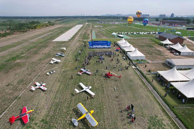 开云电竞网站:衡水市民尽享“五一”假日快乐时光(图5)