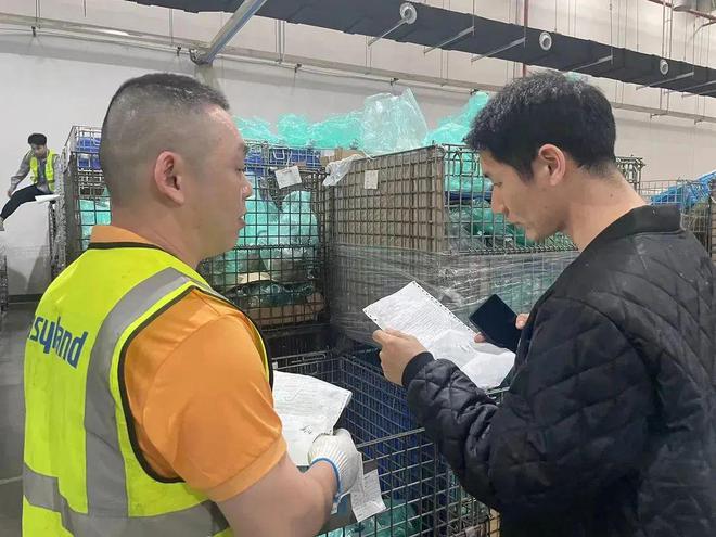 开云电竞了不起的劳动者｜“求学圆梦”——成就他从农民工到仓储班组长的转型密码(图3)