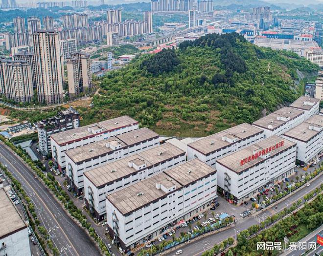 仓库转型成车间摇身一变天地宽！贵阳西南国际商贸城仓储物流园成为贵州窗帘加工厂商集聚高地(图5)