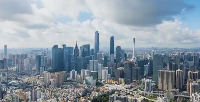不内卷！向外闯出一条新路！SHEIN撬动中国500城产开云电竞业带出海(图6)
