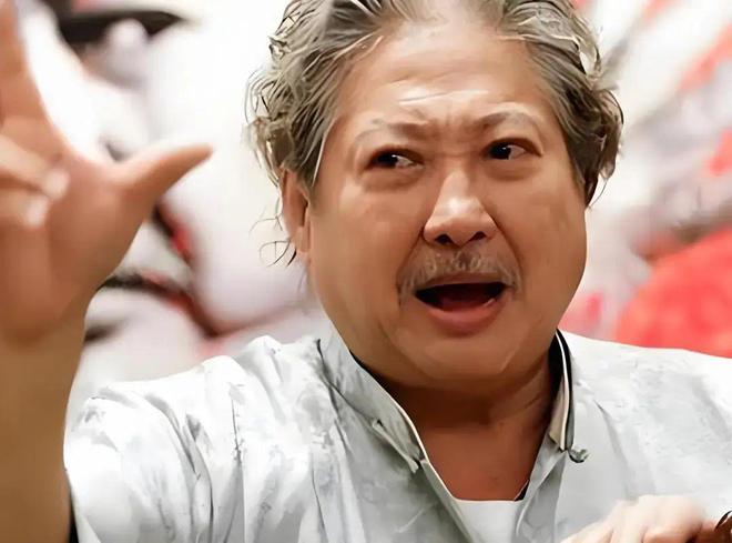 开云电竞:洪金宝多次到深圳购物：仓储超市变港人心头好节俭大哥很接地气(图1)
