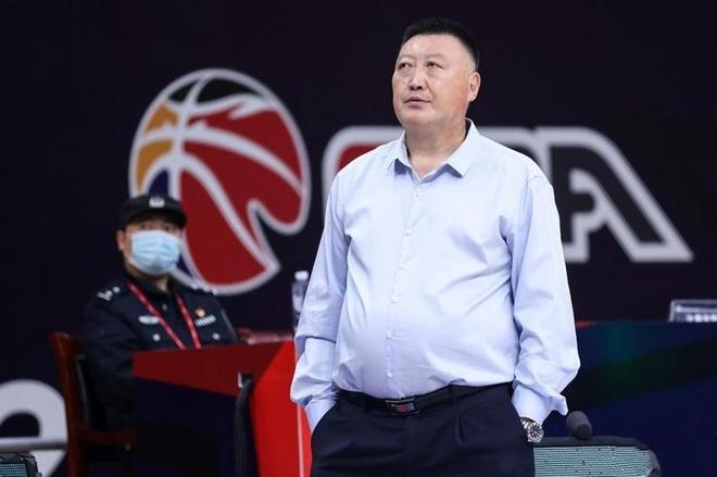 开云电竞入口:CBA快讯杨学增空降广州龙狮陈盈骏被摆上货架上海签沃特斯(图1)