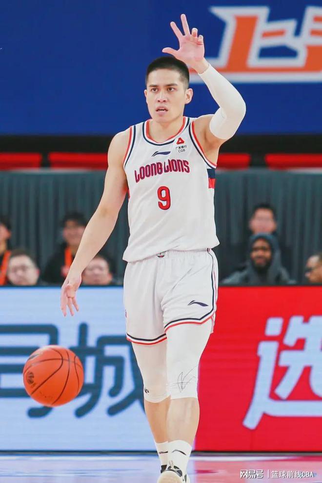 开云电竞拆家了！曝广州男篮将陈盈骏摆上货架京城双雄又迎来补强良机(图2)