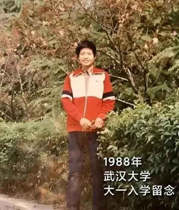 开云电竞app:第一财经波士堂直播-第一财经直播频道app(图1)