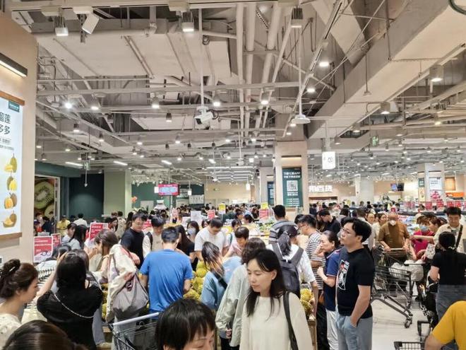 开云电竞:京东七鲜超市凭借打造多元化消费体验荣获“2024年新零售突出贡献奖”(图2)
