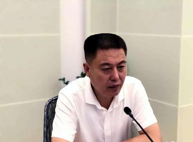 山东小伙捡垃圾时发现酒瓶里的商机后来一年挣16亿怎么挣的？(图6)