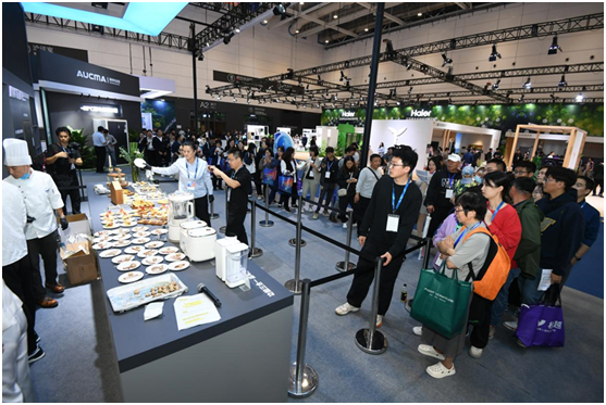 开云电竞网站:智慧全场景消费新体验澳柯玛出展2024电博会(图3)