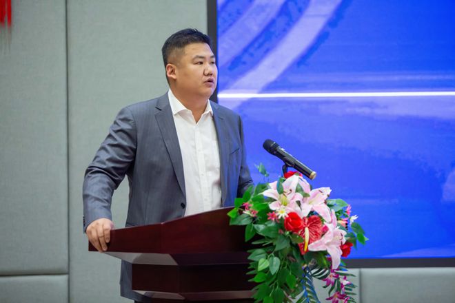 开云电竞女将掌舵私行部华夏银行私行部将迎新任总经理(图6)