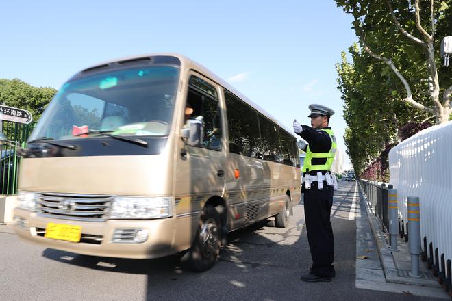 开云电竞入口:护南门守西关徐汇公安增援进博会安保工作(图6)