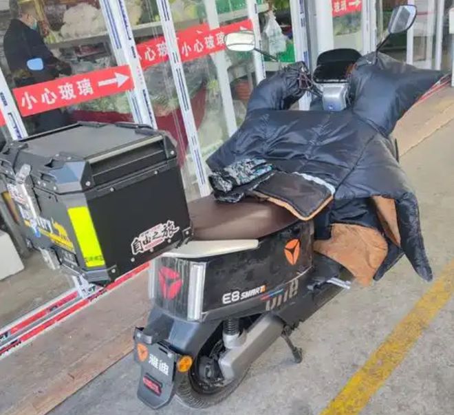 除禁止安装遮阳伞这3种电动车改装行为正被严查开云电竞多地已开罚单(图6)