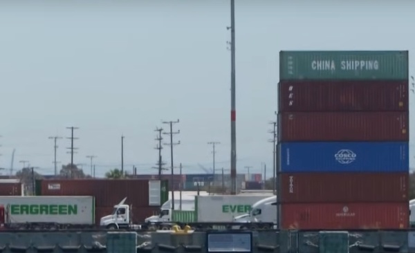 美媒急了：货架都要空了小偷还在“猛攻”美国供应链开云电竞(图2)