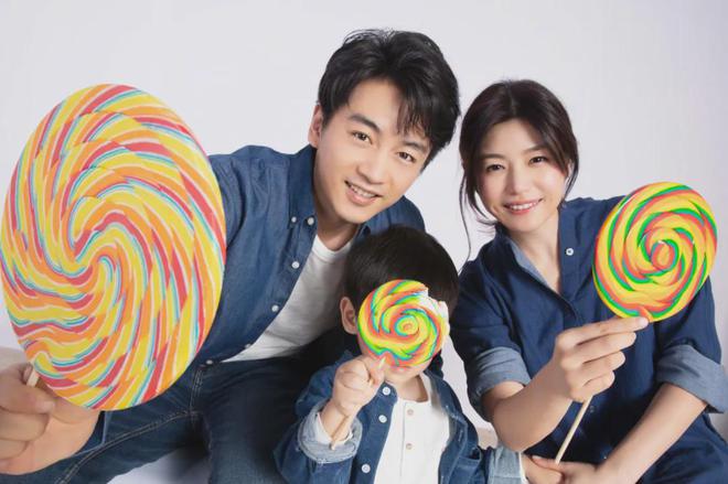 开云电竞陈晓离婚后最新动态：一直在老家调整心情婚内生图曝光又干又瘦(图11)