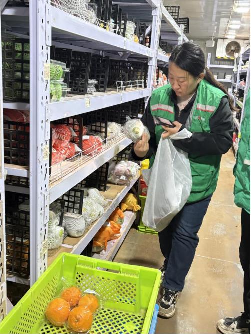 开云电竞网站:巨头环伺之下叮咚买菜是如何活下来的？(图3)