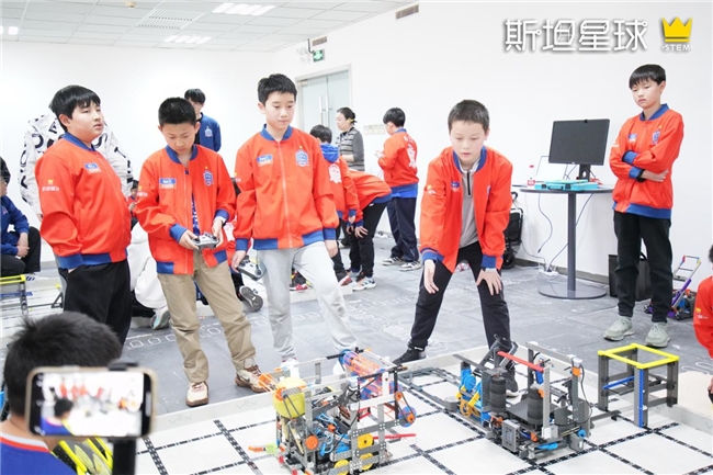 kaiyun开云电竞:斯坦星球2025VEX机器人世锦赛模拟赛圆满落幕25支王者之师(图4)