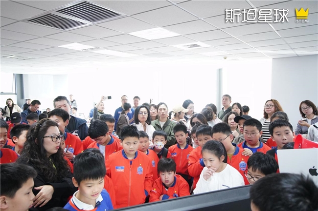 kaiyun开云电竞:斯坦星球2025VEX机器人世锦赛模拟赛圆满落幕25支王者之师(图3)