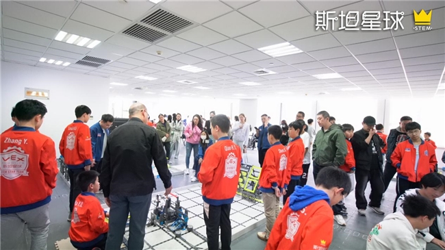 kaiyun开云电竞:斯坦星球2025VEX机器人世锦赛模拟赛圆满落幕25支王者之师(图7)