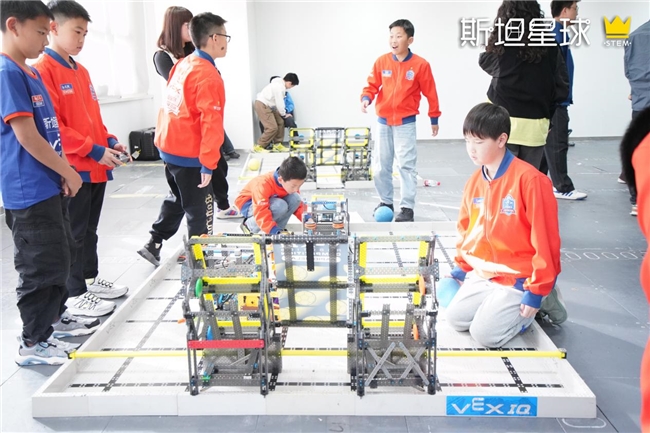 kaiyun开云电竞:斯坦星球2025VEX机器人世锦赛模拟赛圆满落幕25支王者之师(图8)