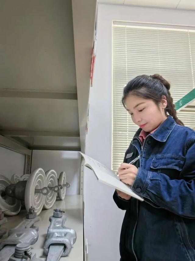 开云电竞入口:走在前干在实勇争先田丹丹：起步晚更要跑得快(图2)