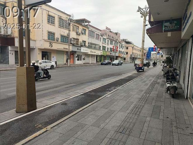 开云电竞:桥头城管“门前三包”出妙招智慧AI识别系统显神通(图5)