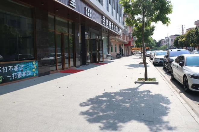 开云电竞:桥头城管“门前三包”出妙招智慧AI识别系统显神通(图8)