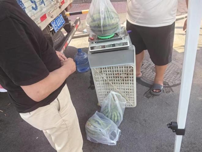 开云电竞:果然财经都叫麒麟西瓜价格怎么差那么多？(图2)