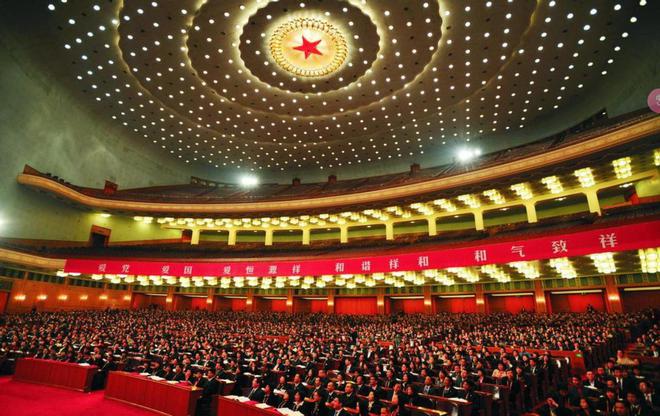 开云电竞网站:人民大会堂含金量：顶宽76米高33米无一柱子六十多年从未变形！(图5)