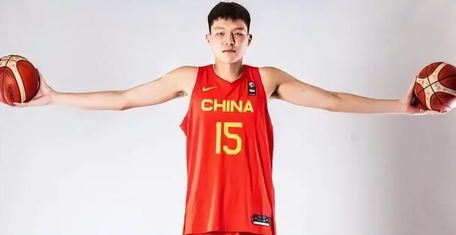 开云电竞:DeepSeek车展吐槽大会深蓝S09把概念车草(图2)