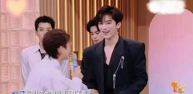 开云电竞:好强大！石凯《Hi6》镜头全无！后期P图技术网惊呼：有神快拜(图4)