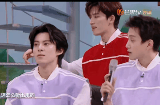 开云电竞:好强大！石凯《Hi6》镜头全无！后期P图技术网惊呼：有神快拜(图5)