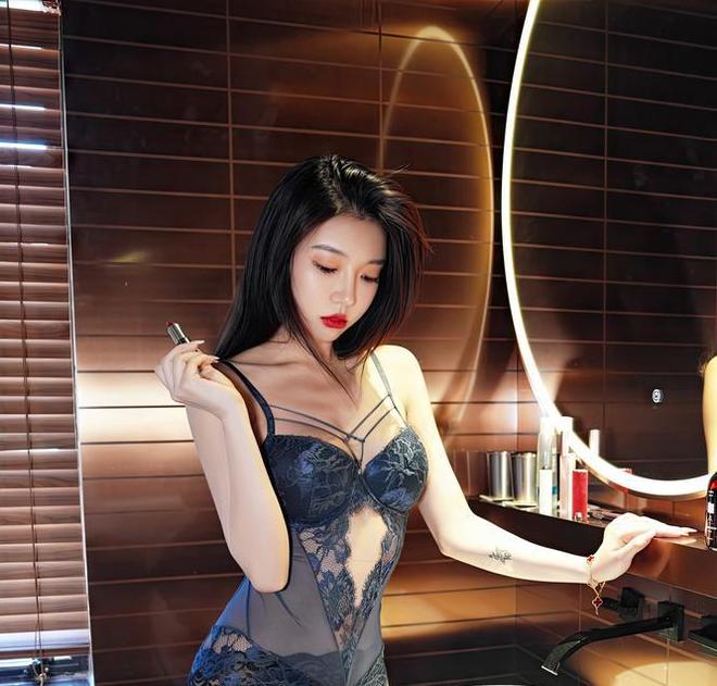开云电竞网站:9大“色”模的瓜！(图10)