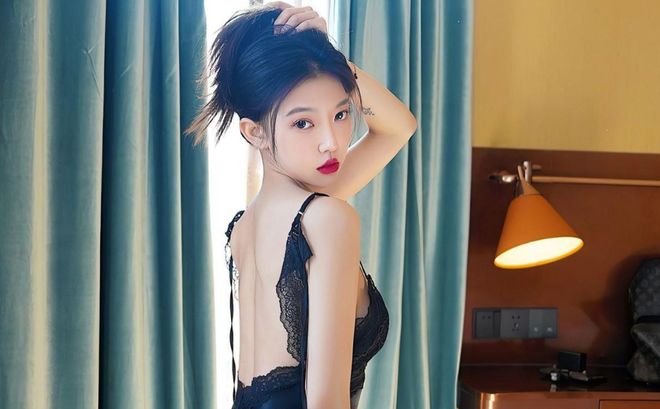 开云电竞网站:9大“色”模的瓜！(图12)