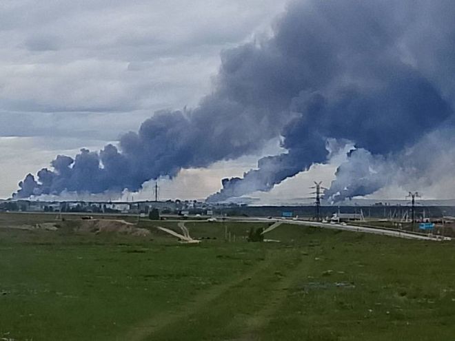 俄罗斯的珍珠港：乌克兰在会谈前深入俄领土炸掉了30%俄轰炸机(图2)