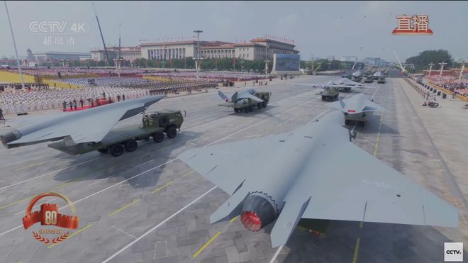 开云电竞一周军评：尤其人民军队更是天下难找(图7)