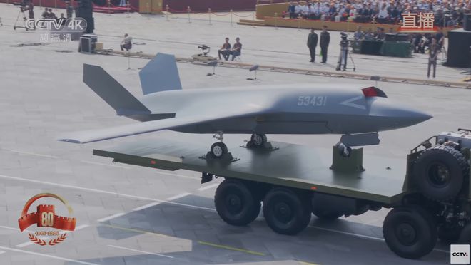 开云电竞一周军评：尤其人民军队更是天下难找(图6)