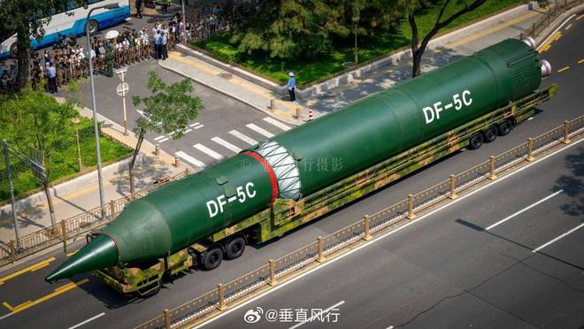 开云电竞一周军评：尤其人民军队更是天下难找(图5)