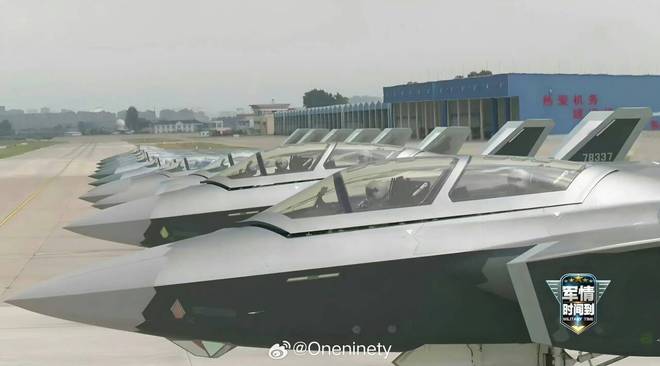 开云电竞一周军评：尤其人民军队更是天下难找(图15)