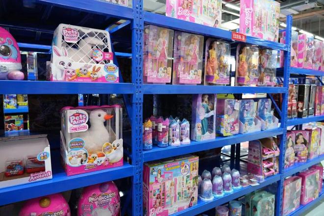 kaiyun开云电竞:低至5折起！青浦这座800平方米仓储式玩具城开业→(图3)