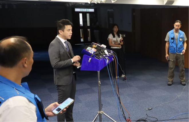 香港6旬无业汉为报复将加尿汽水混入超市货架(图4)