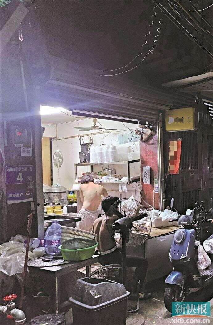 开云电竞入口:外卖商家拿“照骗”撑门面实际藏身城中村深巷卫生状况堪忧(图9)