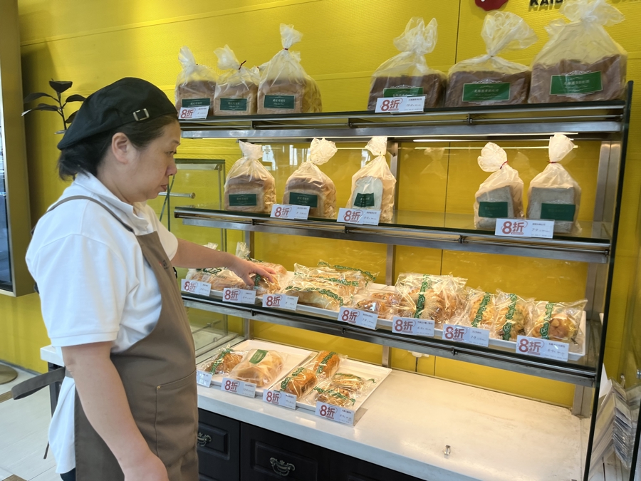 开云电竞:民生调查｜跑了上海20多家店“卖不完”的面包去哪了？(图6)