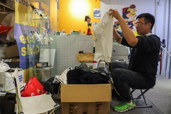 开云电竞:当年轻人走进二手市场(图6)