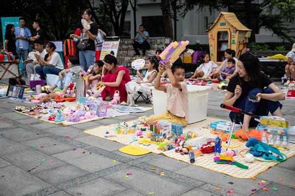 开云电竞:当年轻人走进二手市场(图7)