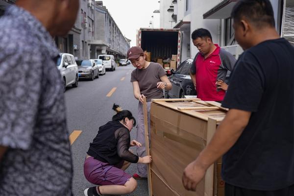 开云电竞app:当年轻人走进二手市场：“买二手是年轻人更聪明的选择”(图8)