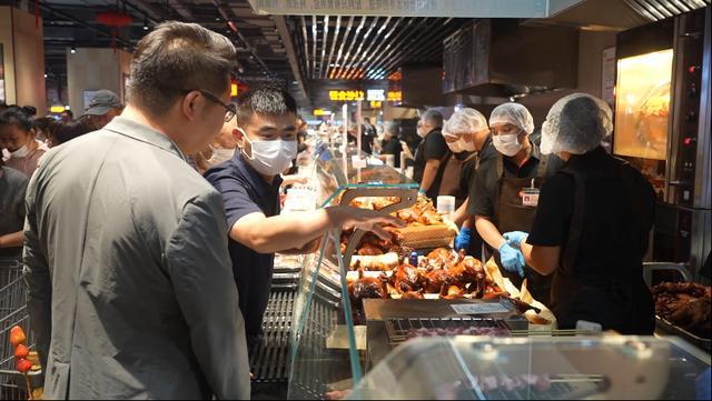 开云电竞:从1到7：永辉“胖改”门店点亮郑州城市幸福指数持续攀升(图1)