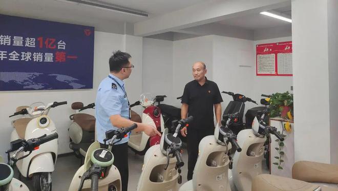 坚守开云电竞的身影平凡亦有光国庆我在岗⑤(图1)