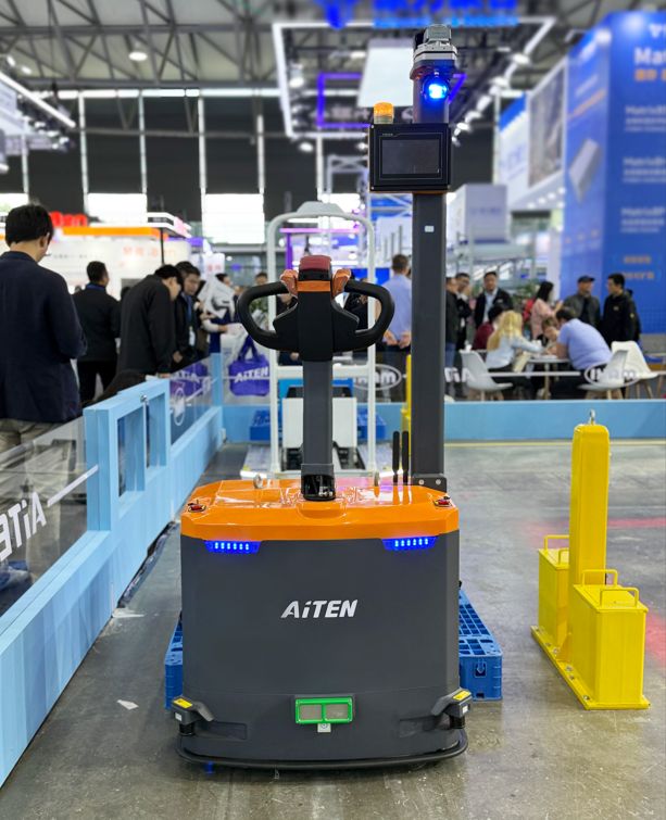 开云电竞网站:AiTEN与MAKI联合发布“智能搬运+电动移动货架存储”一体化方案携手打造仓储空间利用率新标杆(图3)